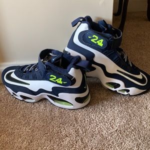 NIKE AIR !💙Gils or BOYS UNISEX EXCELLENT